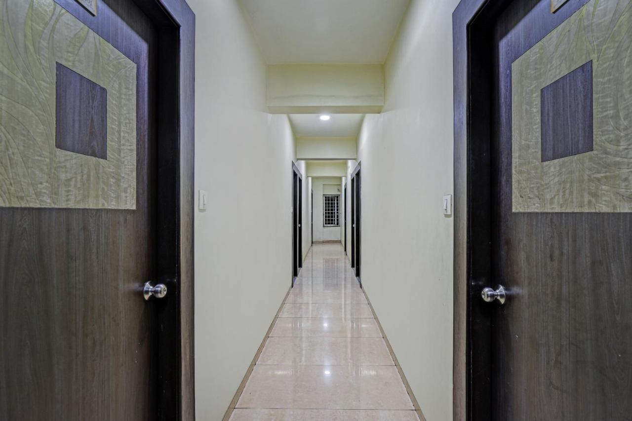 Oyo 82461 Hotel Darshan Banquet And Rooms Surat Eksteriør billede